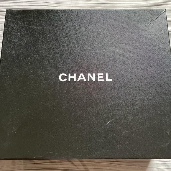 BRAND NEW Chanel sneakers!! %100 authentic like all of my products :) - Picture 5 of 7